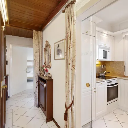 Marigny Dent-blanche 9-8 By Interhome 克莱恩 蒙塔纳